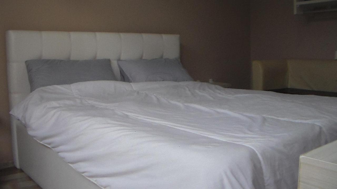 Shkoder Hotel Temali エクステリア 写真